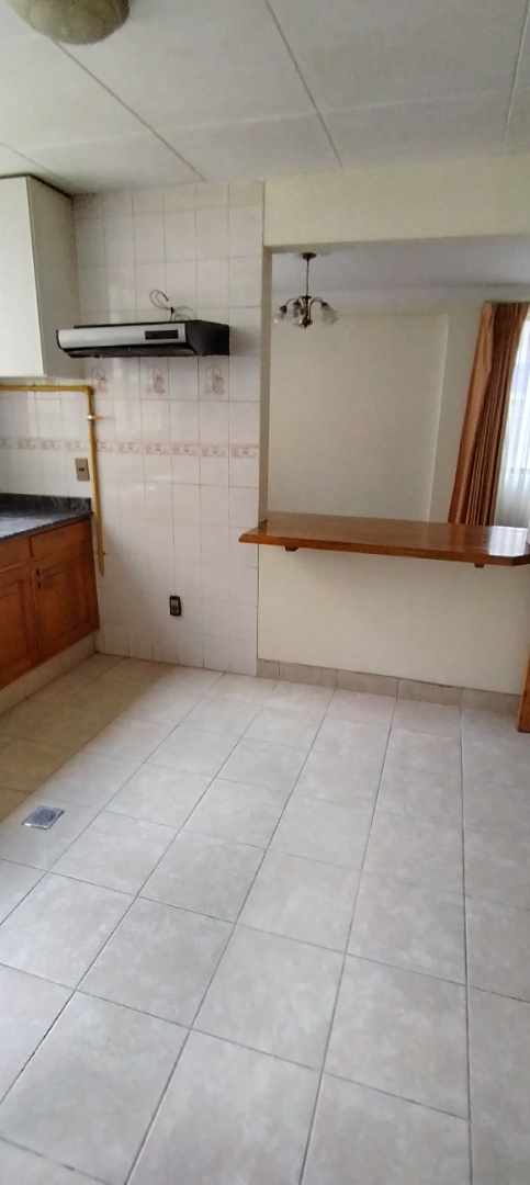 Departamento en AlquilerCALACOTO URB. NUEVOS PINOS 3 dormitorios 4 baños  Foto 5