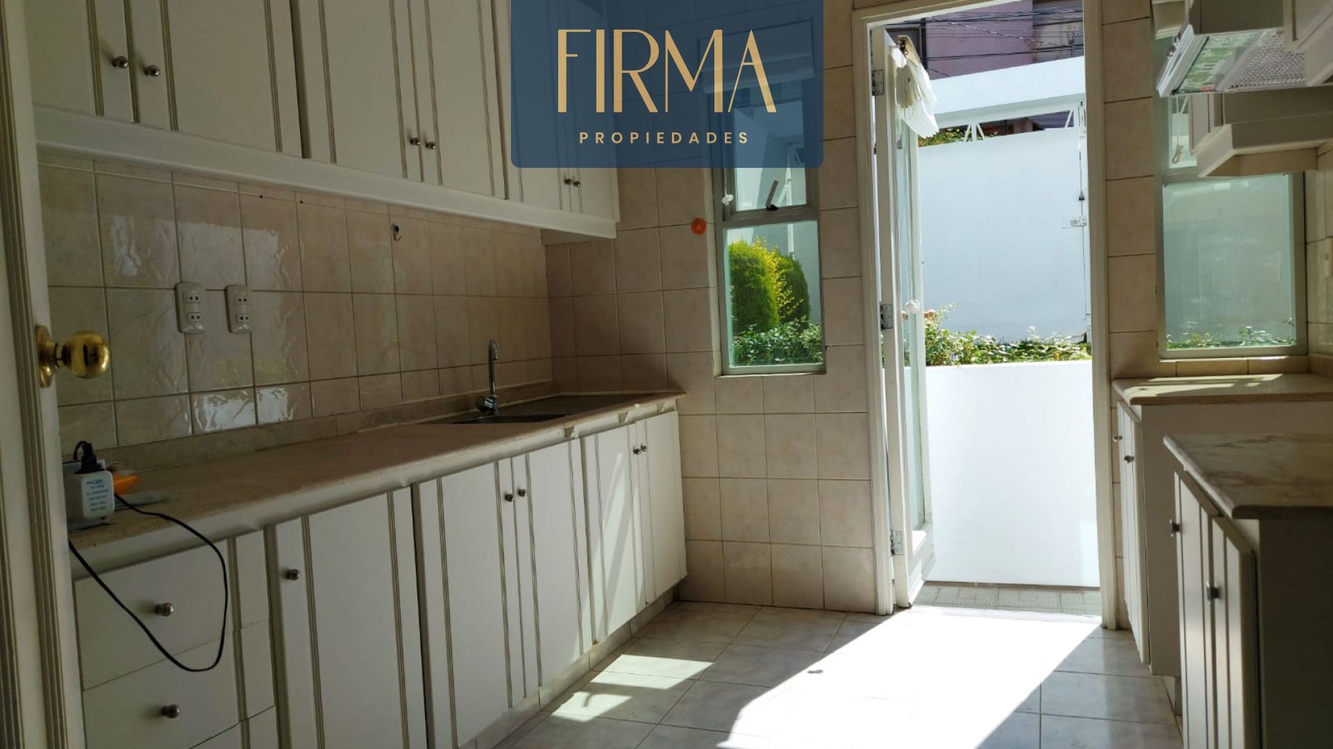 Casa en AlquilerACHUMANI C/31 LAS VIOLETAS OFERTABLE!!! 3 dormitorios 4 baños 2 parqueos Foto 13