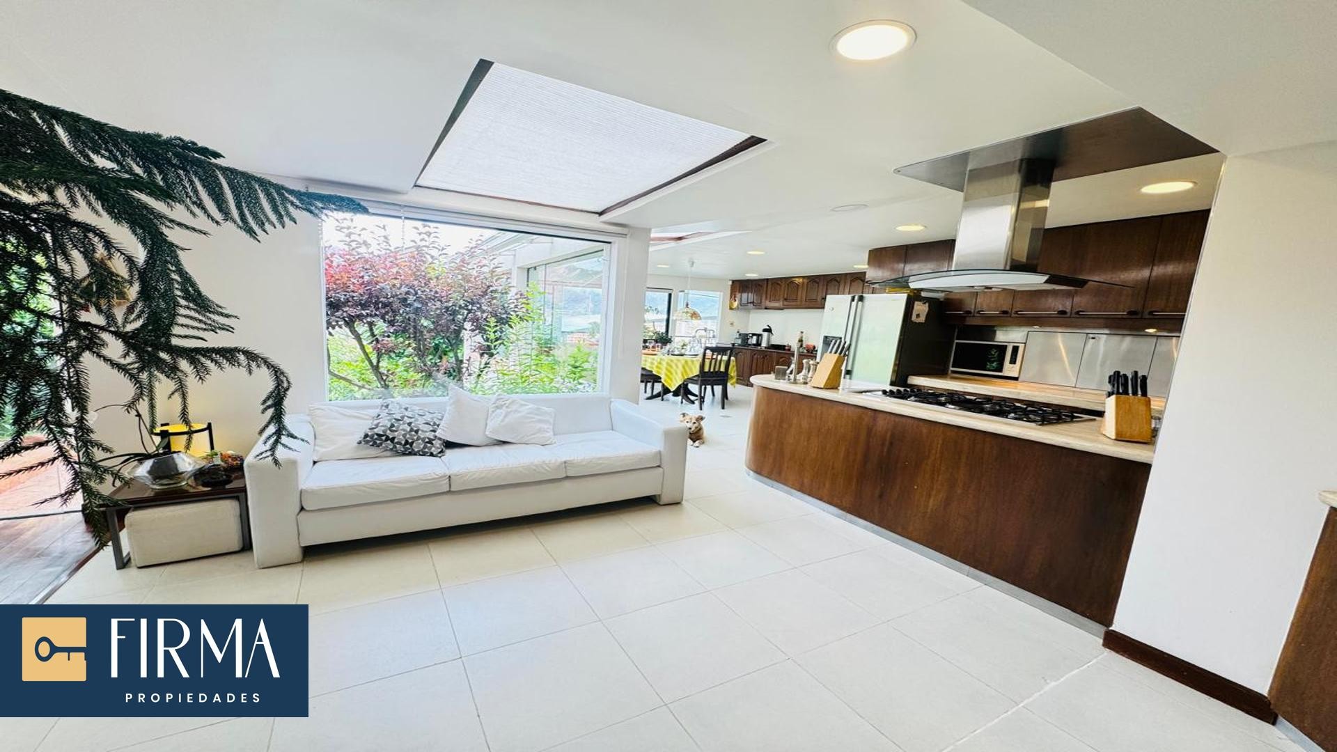 Casa en VentaMALLASILLA 6 dormitorios 9 baños 4 parqueos Foto 13