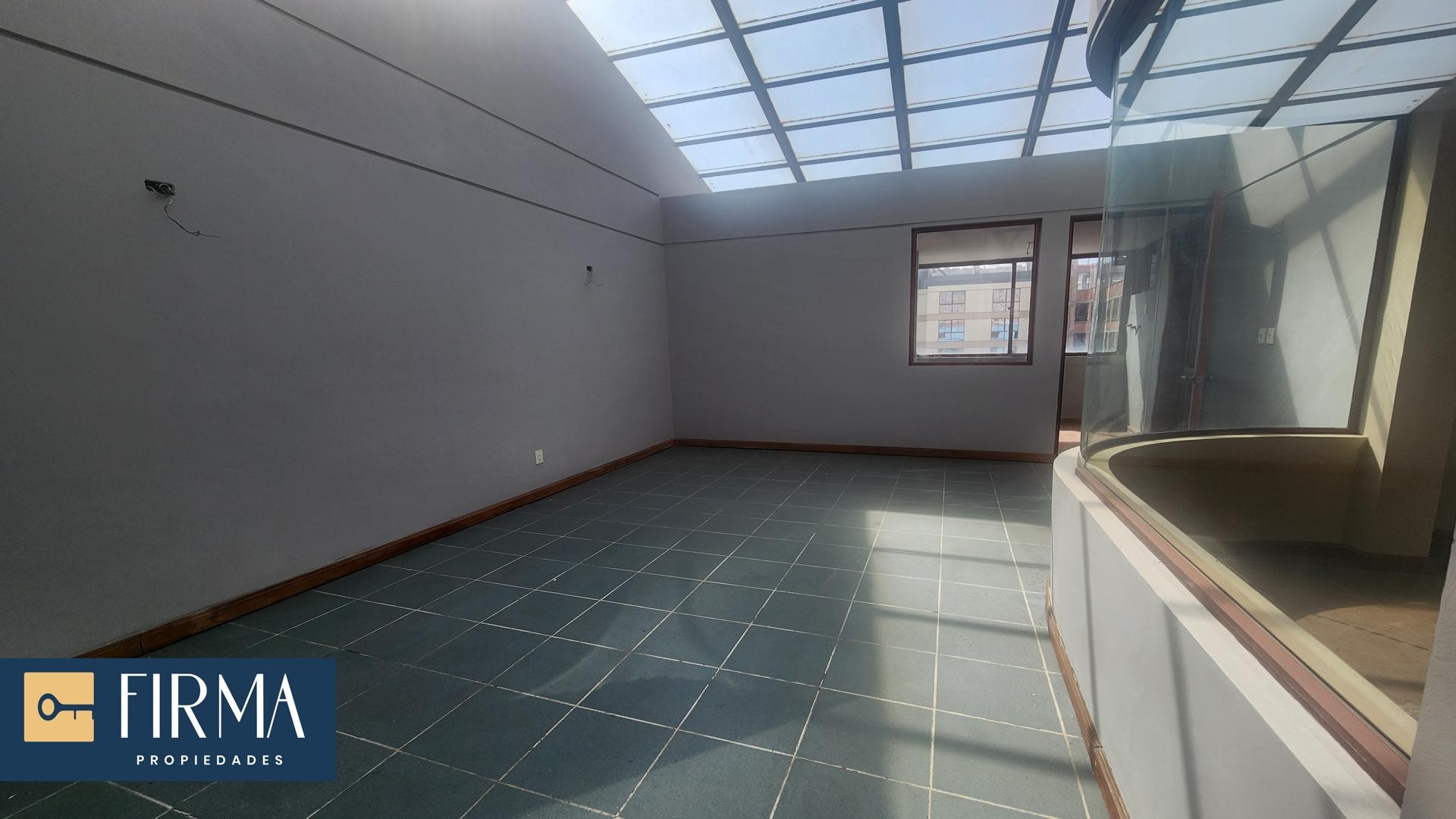 Edificio en Miraflores en La Paz 25 dormitorios 12 baños 10 parqueos Foto 5