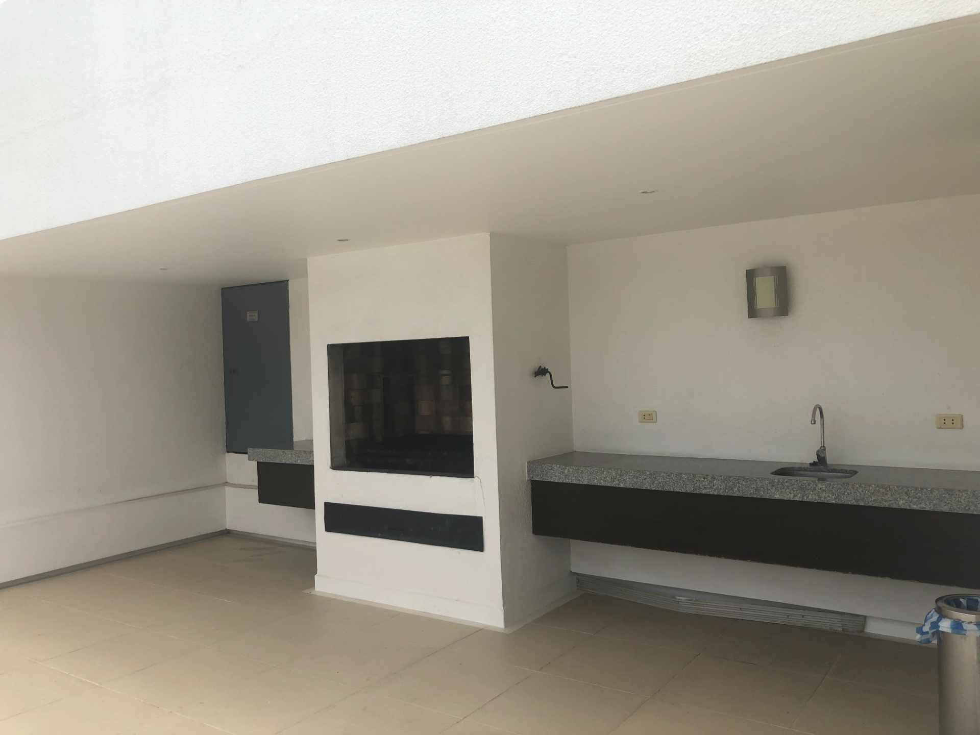 Departamento en Alquiler[CONDOMINIO SIRARI| BARRIO SIRARI Y 4TO. ANILLO] ALQUILER DEPARTAMENTO 1 DORMITORIO SIN MUEBLES  Foto 10