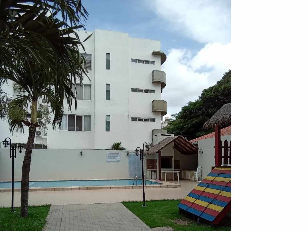 Departamento en VentaAv. Beni entre 4 y 5 anillo Condominio Valeria 1 Foto 6