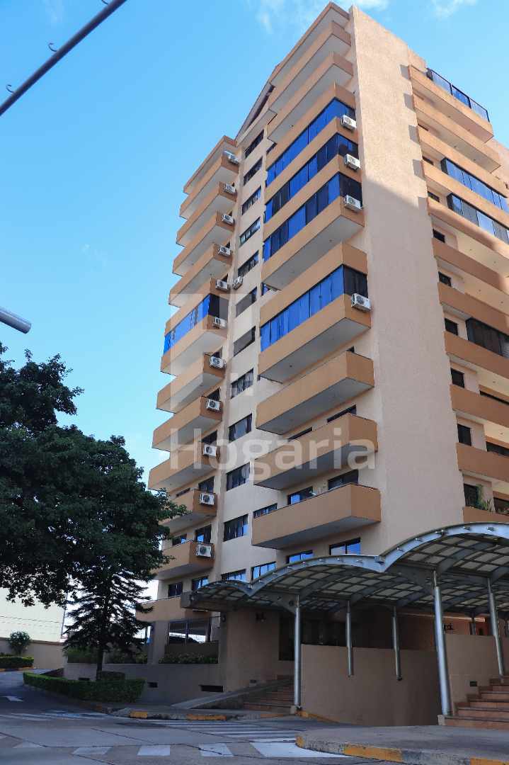 Departamento en Entre 2do y 3er anillo Norte en Santa Cruz de la Sierra 3 dormitorios 3 baños 1 parqueos Foto 16