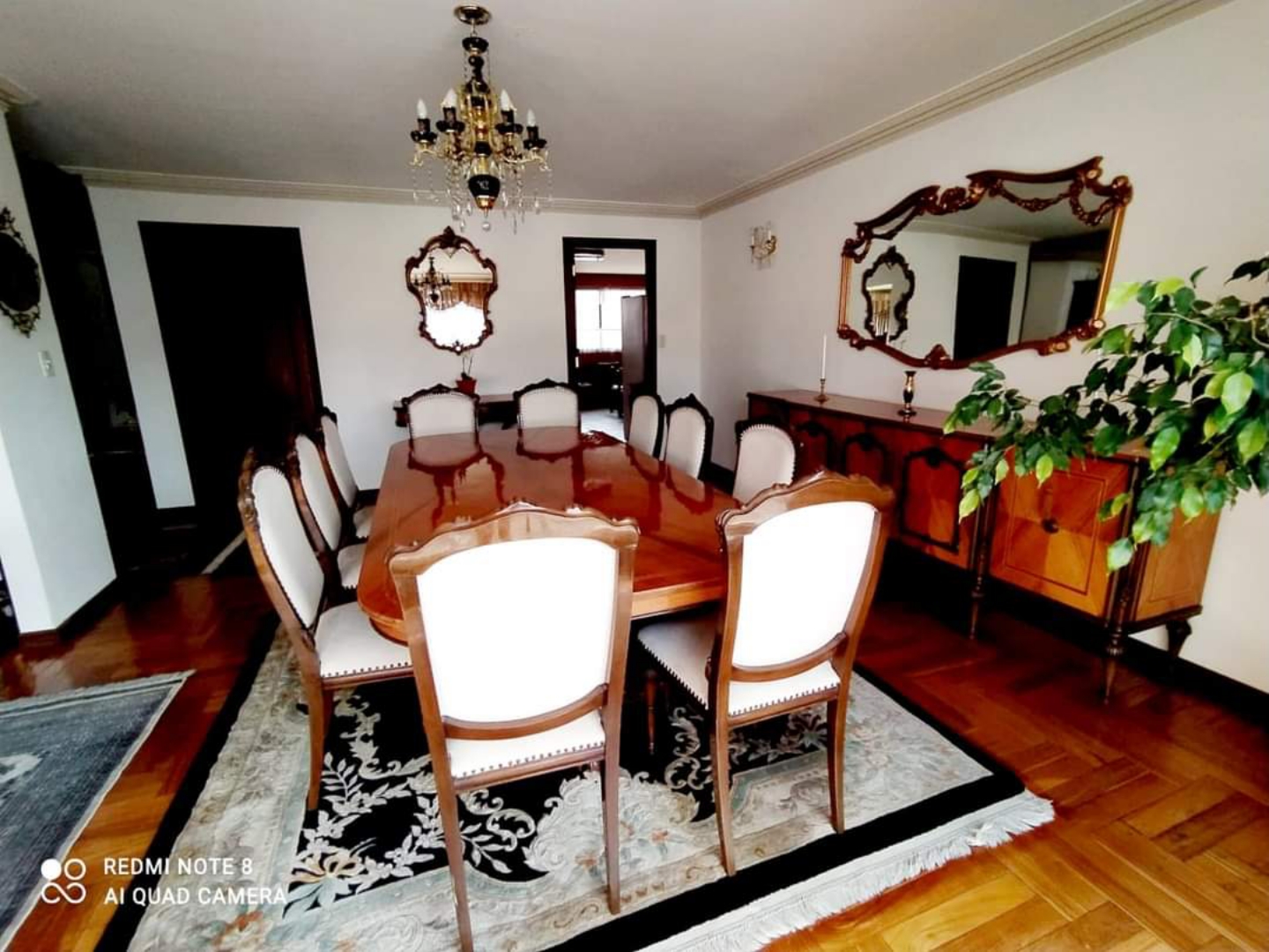 Departamento en Calacoto en La Paz 4 dormitorios 5 baños 2 parqueos Foto 21