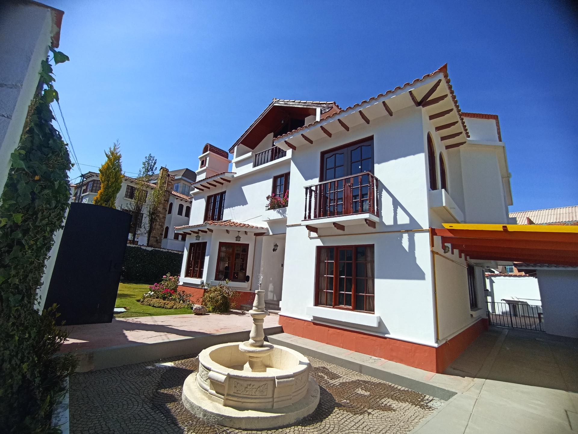 Casa en AlquilerACHUMANI  4 dormitorios 7 baños 2 parqueos Foto 14