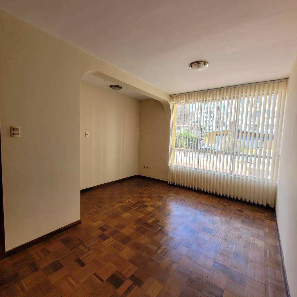 En Alquiler a Bs 15,000 Foto 12