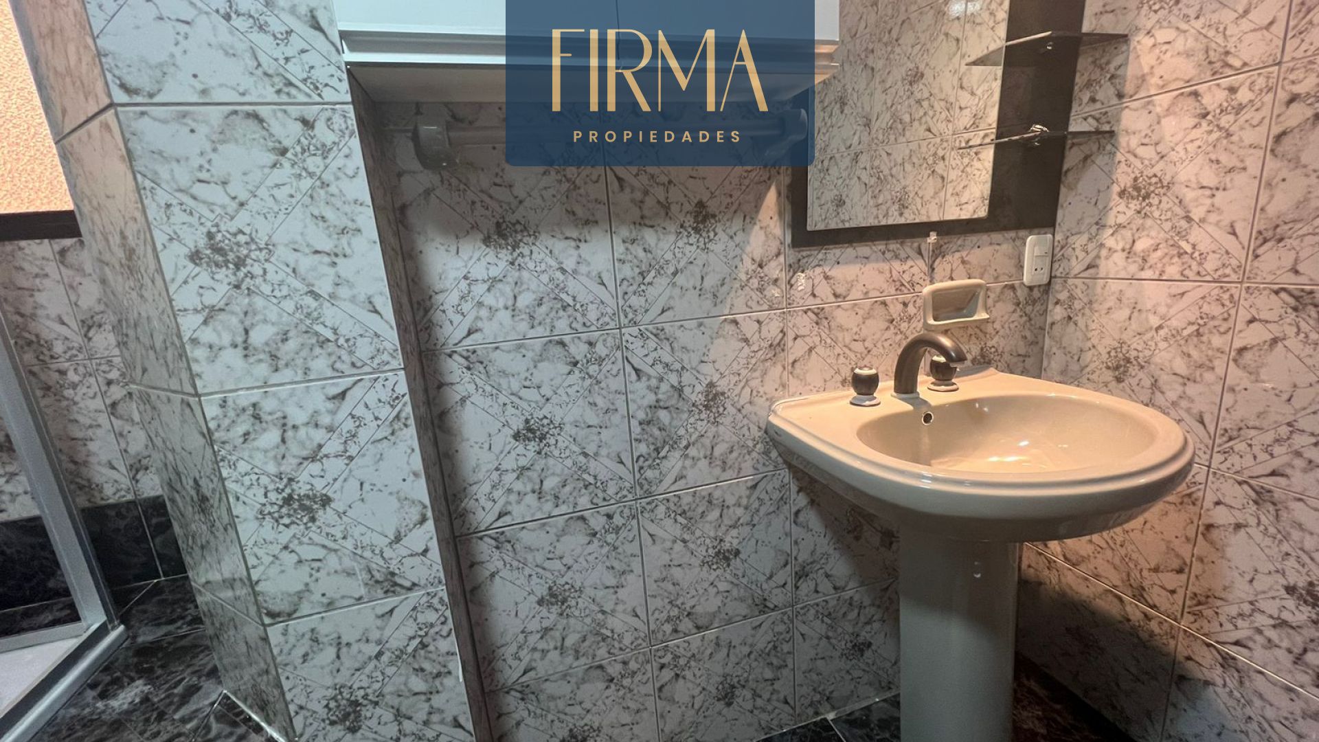 Departamento ALQUILA ESTE AMPLIO DEPARTAMENTO  EN IRPAVI Foto 9