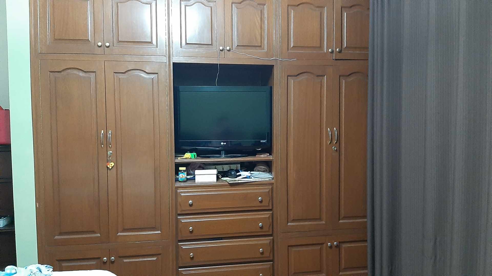 Departamento en VentaAv. America esq. Av. Santa cruz. Edificio Mirage 3 dormitorios 3 baños 1 parqueos Foto 4