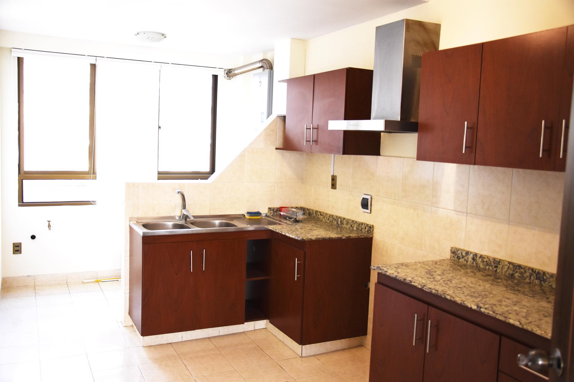 Departamento en VentaIrpavi 2 
Calle Ruiseñor #15 Edificio Claudia Foto 3