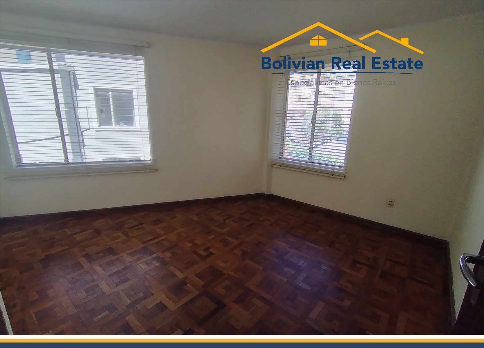Departamento en VentaSEGUENCOMA AV. HUGO ERNEST FRENTE COLEGIO SAN IGNACIO 3 dormitorios 2 baños  Foto 7