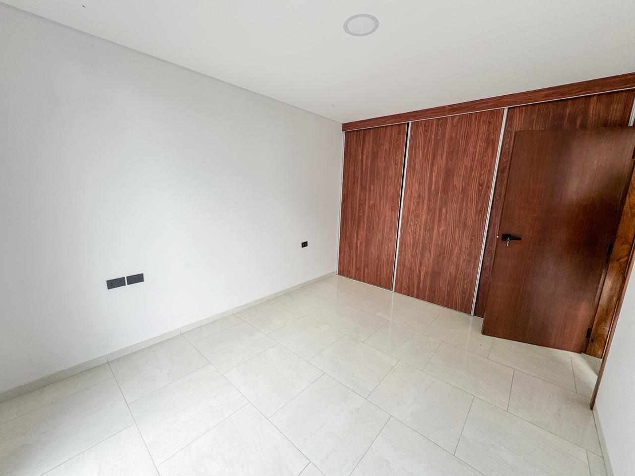 Departamento en Alquiler5to y 6to anillo entre Banzer y Beni Foto 5