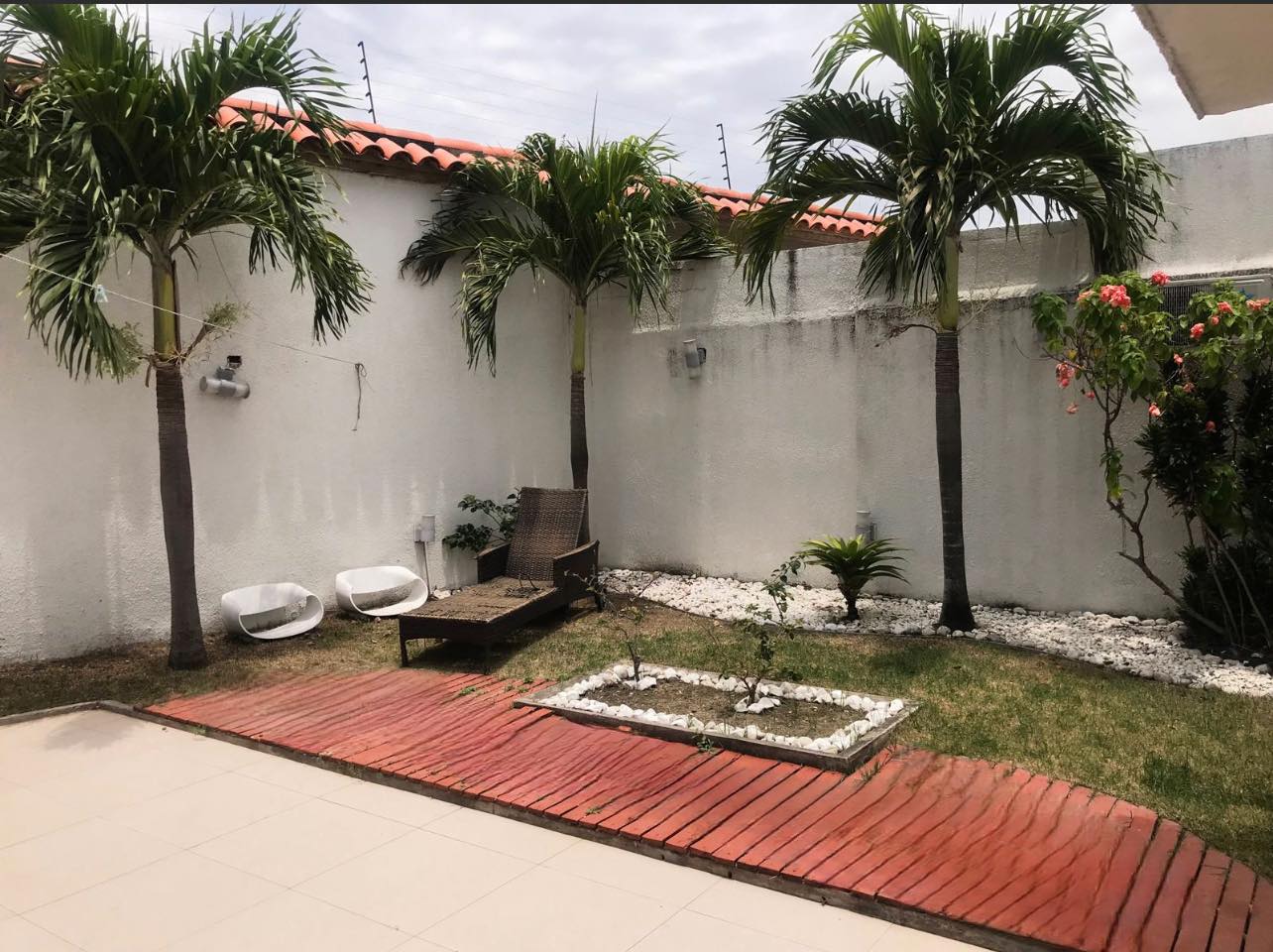 Casa en Entre 7mo y 8vo anillo Norte en Santa Cruz de la Sierra 3 dormitorios 3 baños 2 parqueos Foto 3