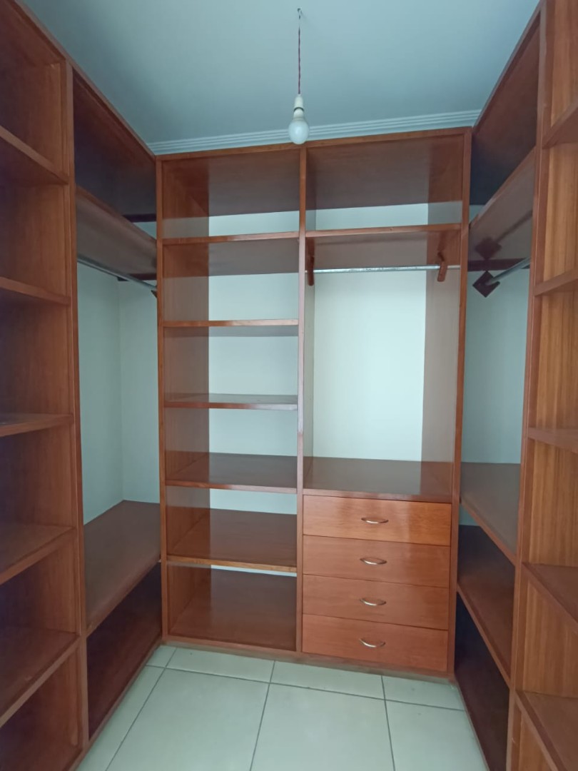 Casa en VentaB. Petrolero Norte Entre Av Alemana y Av Beni  casi 2do. anillo Foto 15