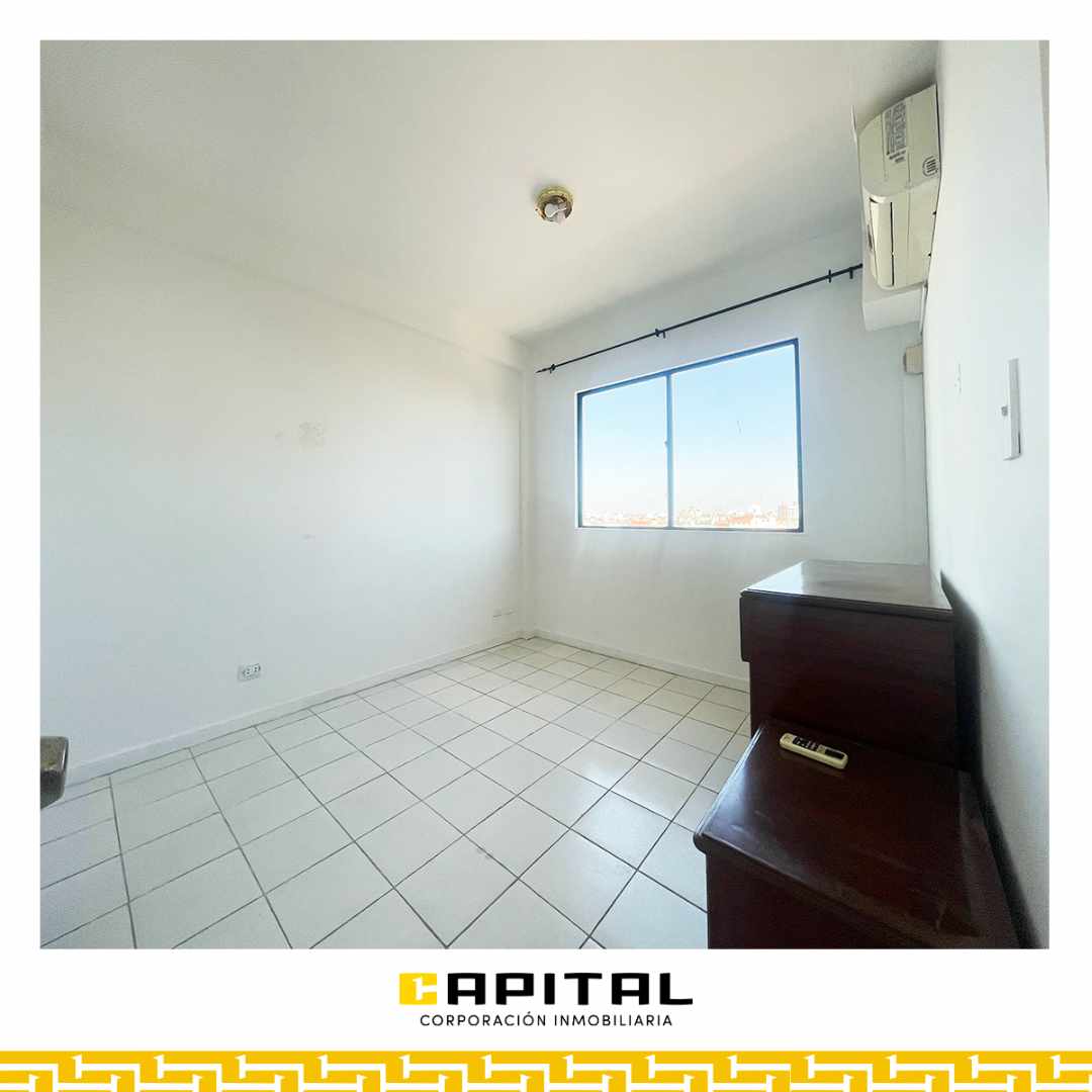 Departamento en VentaVENDO EN $US 20.000 DEPARTAMENTO SOBRE AVENIDA MONSEÑOR RIVERO Foto 9