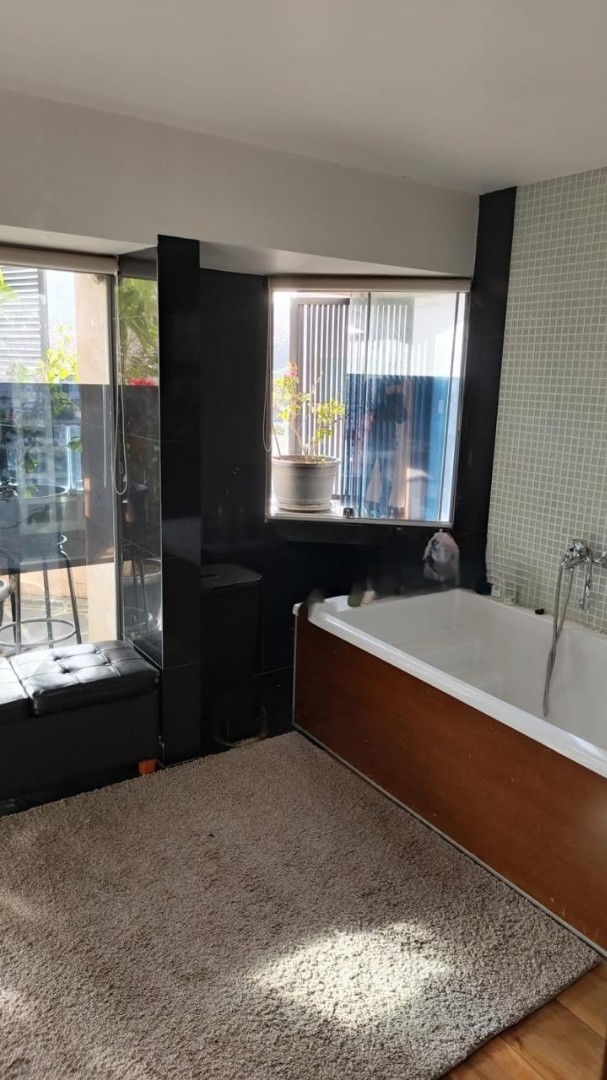 Casa OPORTUNIDAD EN LA PAZ
BONITA CASA EN VENTA EN LA FLORIDA CON ACENSOR Foto 4