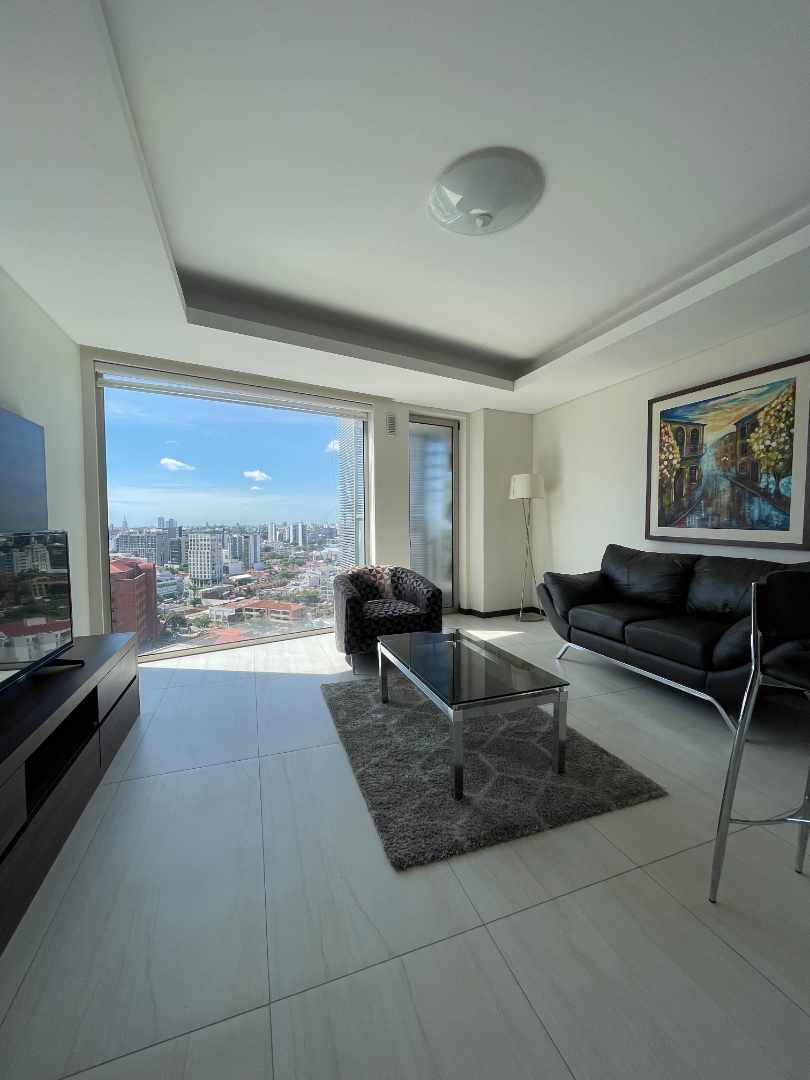 Departamento en AlquilerCONDOMINIO LA RIVIERA Foto 2