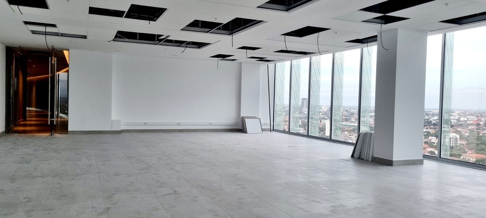 Oficina Edificio MZ 40, Equipetrol Foto 8