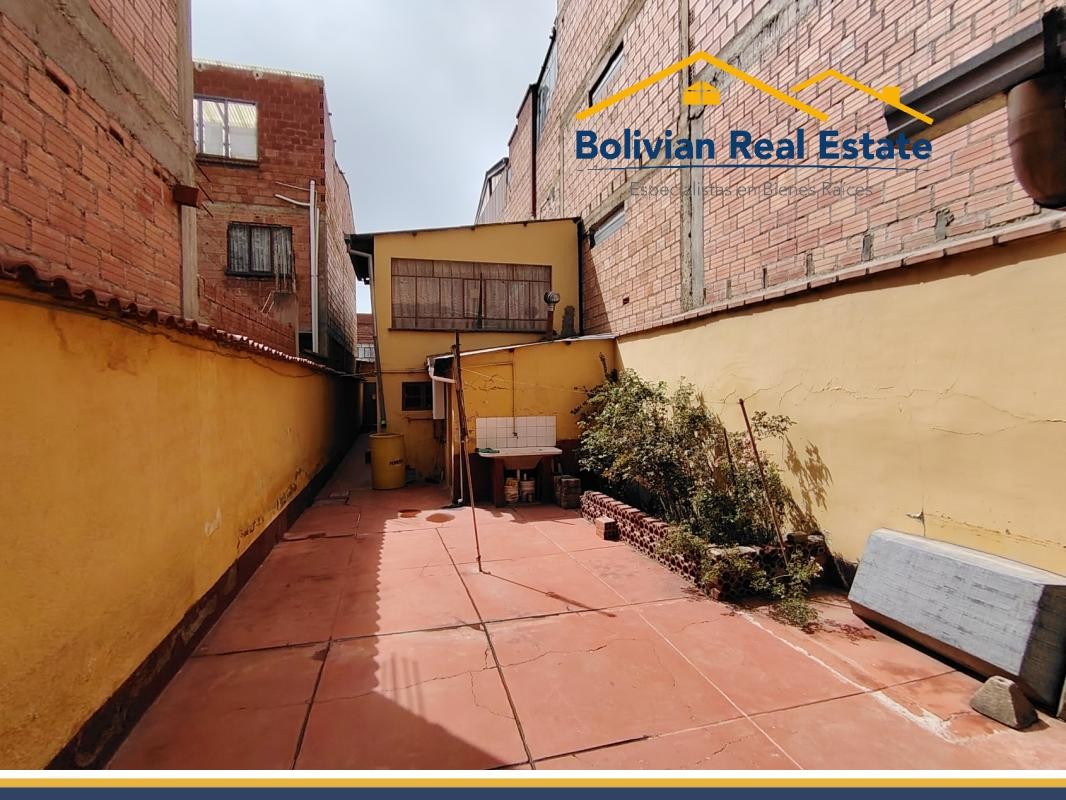 Casa en VentaEN VENTA CASA CON TIENDA A LA CALLE – EN EXCELENTE UBICACIÓN, A PASOS DE LA PLAZA OBELISCO DE LA CUIDAD DEL ALTO. Foto 4