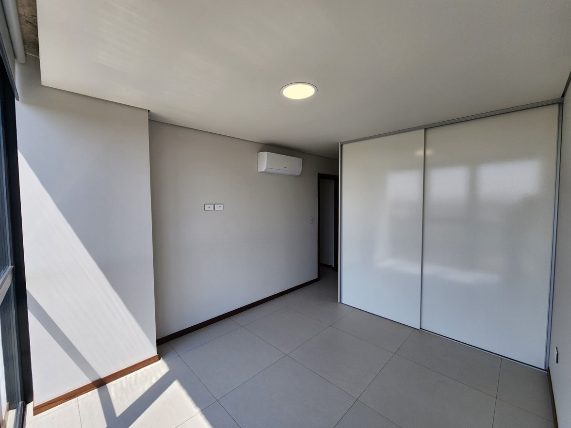 En Alquiler a $us 550 Foto 16