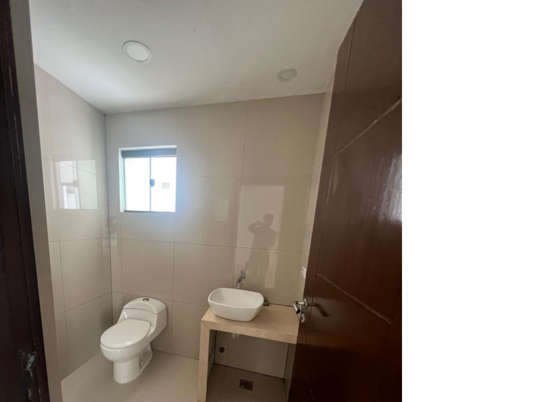 Departamento en Centro en Santa Cruz de la Sierra 3 dormitorios 3 baños 2 parqueos Foto 12