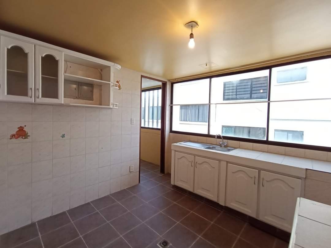 Departamento en Irpavi en La Paz 3 dormitorios 4 baños 1 parqueos Foto 16