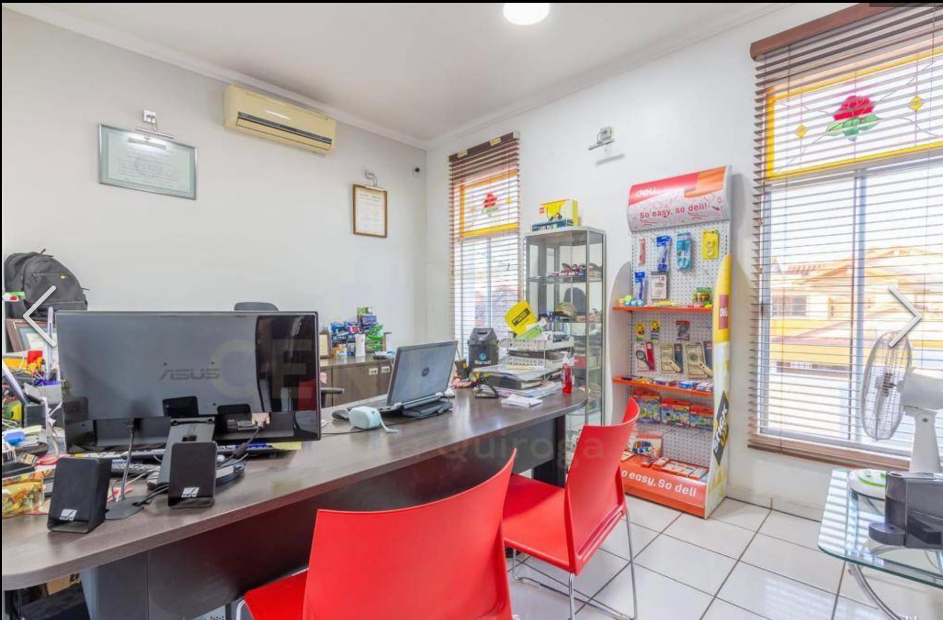 Casa en VentaBarrio Hamacas, Av. Beni entre 3er y 4to anillo 3 dormitorios 5 baños 2 parqueos Foto 4