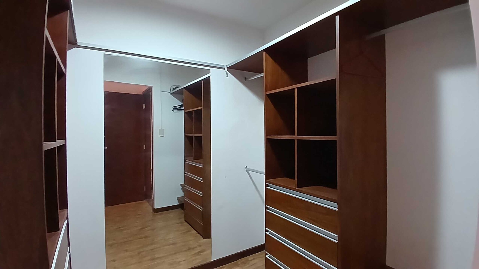 En Alquiler a Bs 3,800 Foto 9