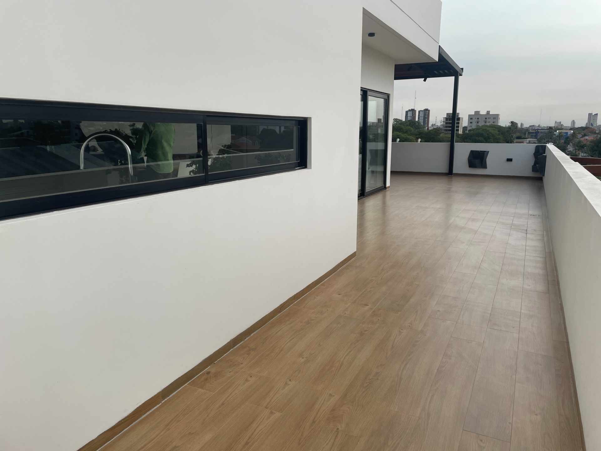Departamento en Entre 2do y 3er anillo Este en Santa Cruz de la Sierra 3 dormitorios 3 baños 2 parqueos Foto 27