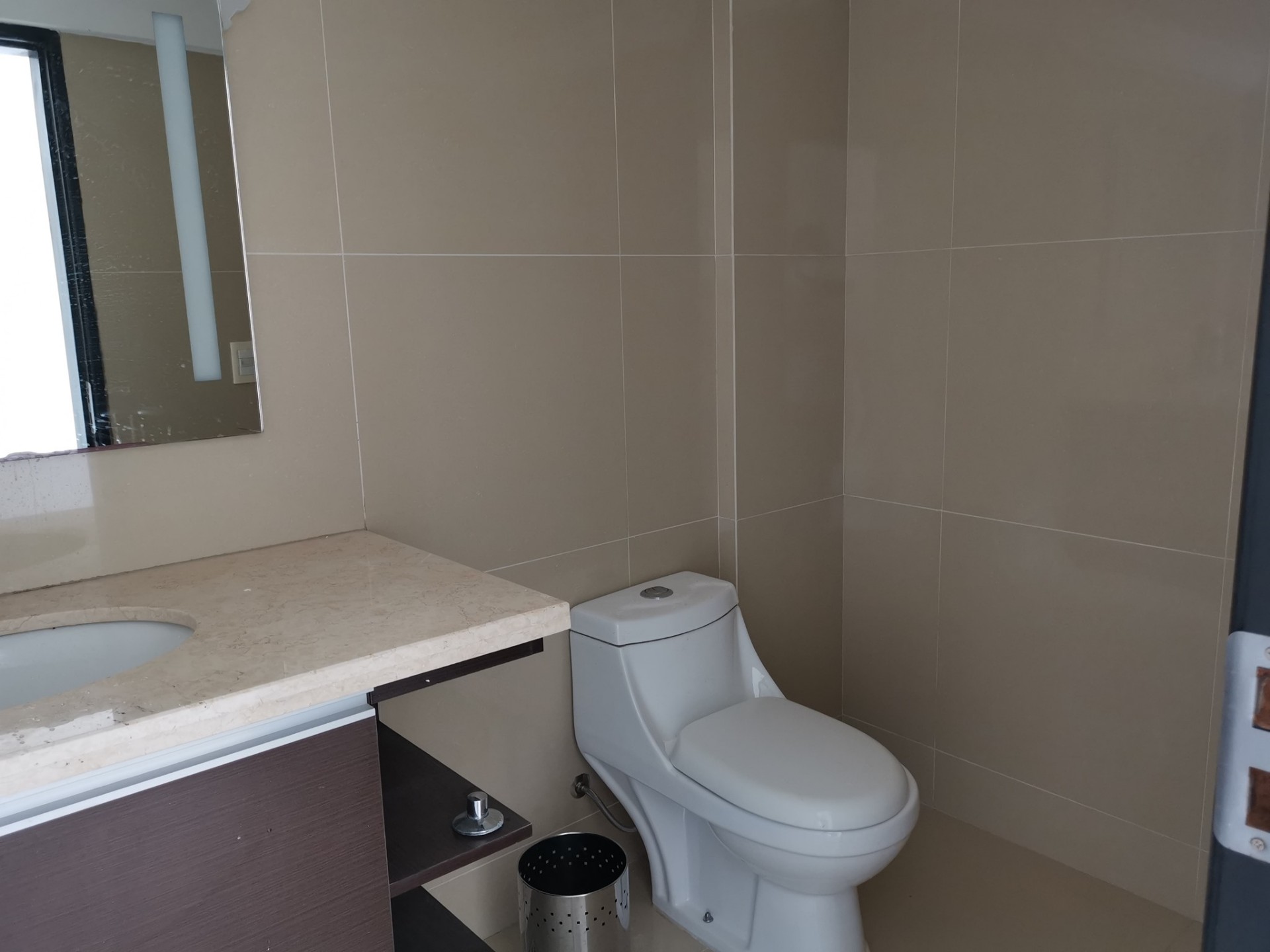 Departamento en VentaAv. Velarde esquina Ana Barba Foto 8