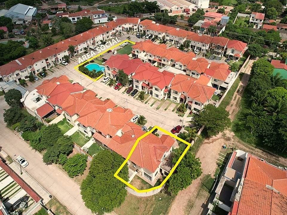Casa en Venta¨CONDOMINIO MUNICH¨ Av. Beni 8vo Anillo, detrás de la Sede de Blooming Foto 4