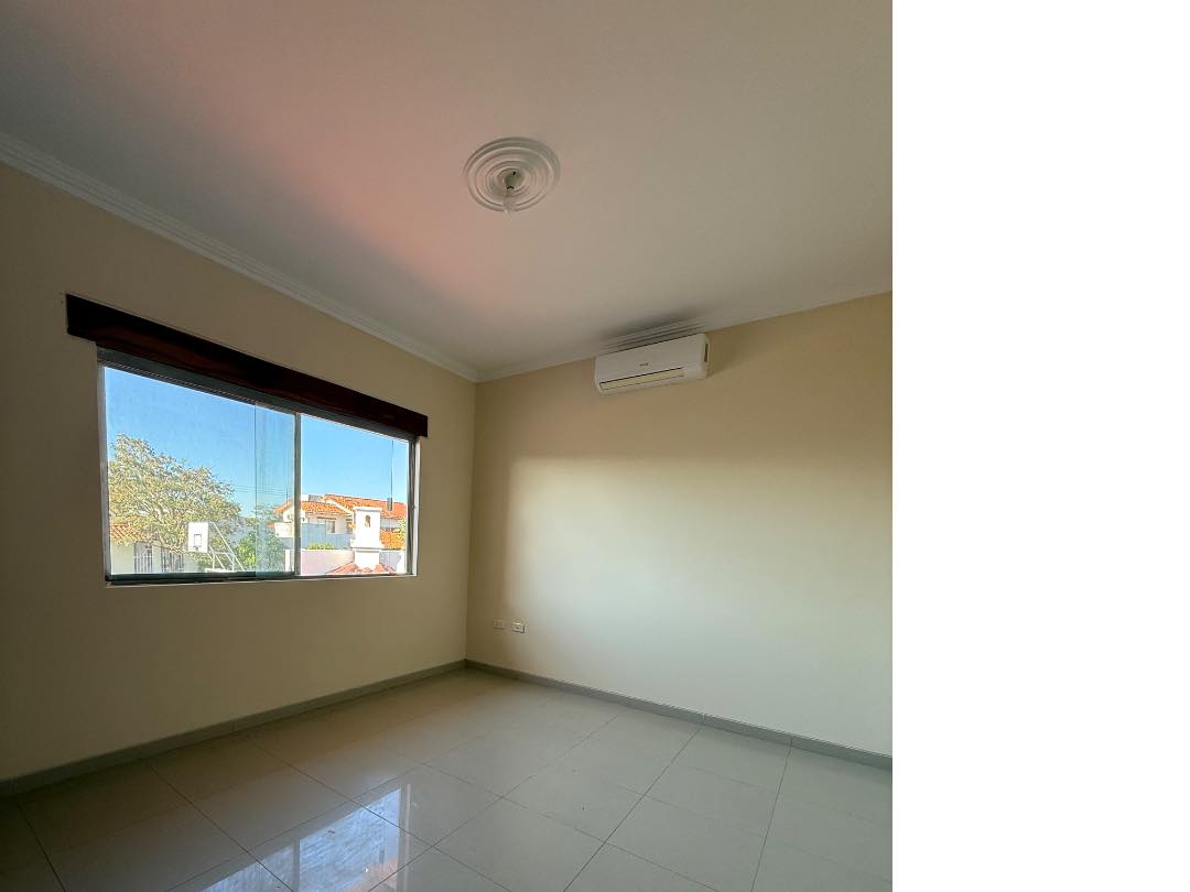 Casa A POCOS MINUTOS DEL PUENTE FOIANINI ZONA URUBO  Foto 8
