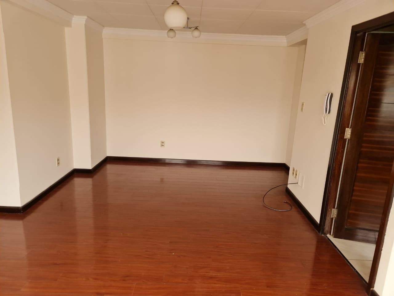 Departamento en Calacoto en La Paz 2 dormitorios 2 baños  Foto 13