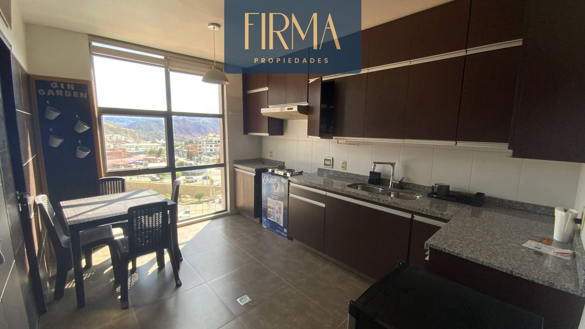 Departamento en El Pedregal en La Paz 3 dormitorios 3 baños 1 parqueos Foto 1