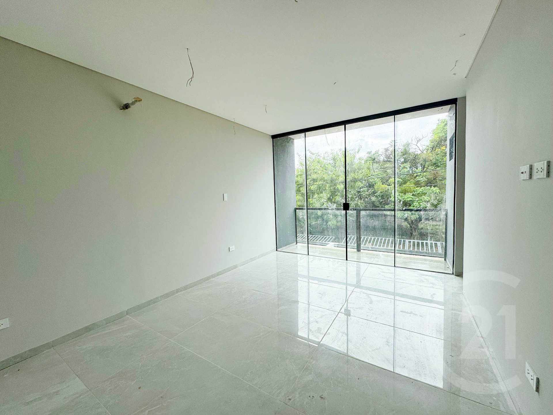 Casa en Entre 8vo y 9no anillo Norte en Santa Cruz de la Sierra 2 dormitorios 2 baños 2 parqueos Foto 5