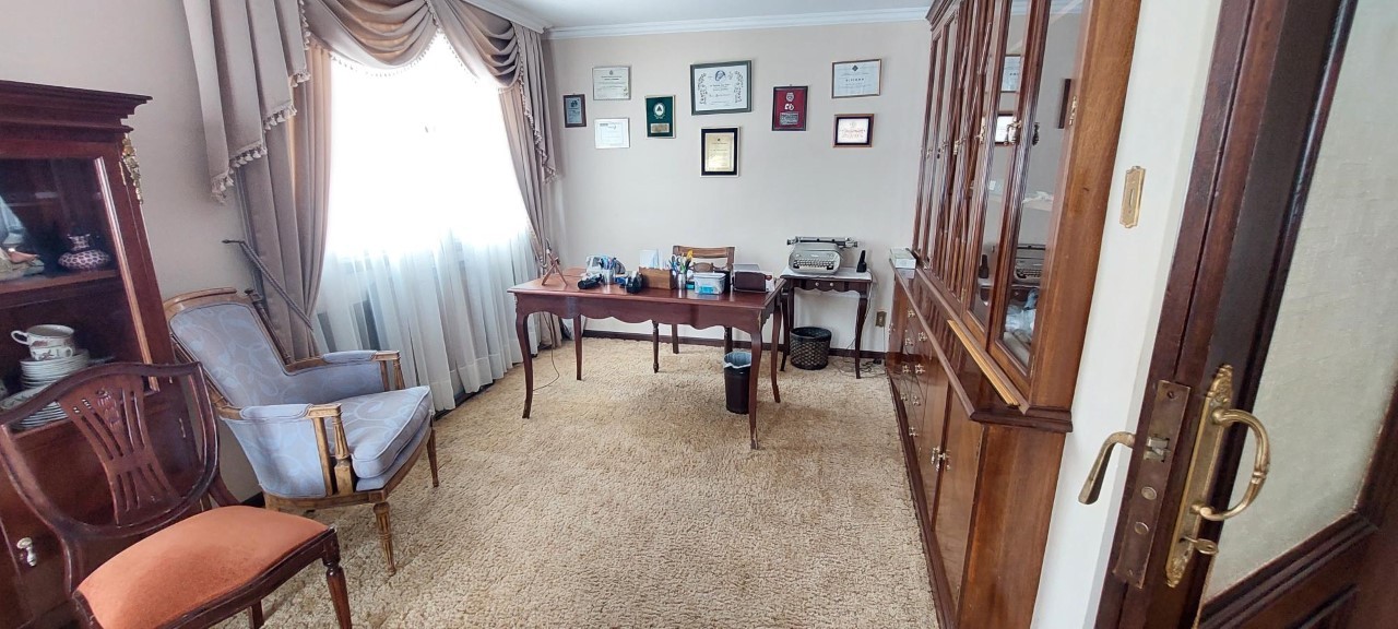 Casa en VentaACHUMANI CALLE 22, LINDA CASA EN VENTA 4 dormitorios 4 baños 3 parqueos Foto 13