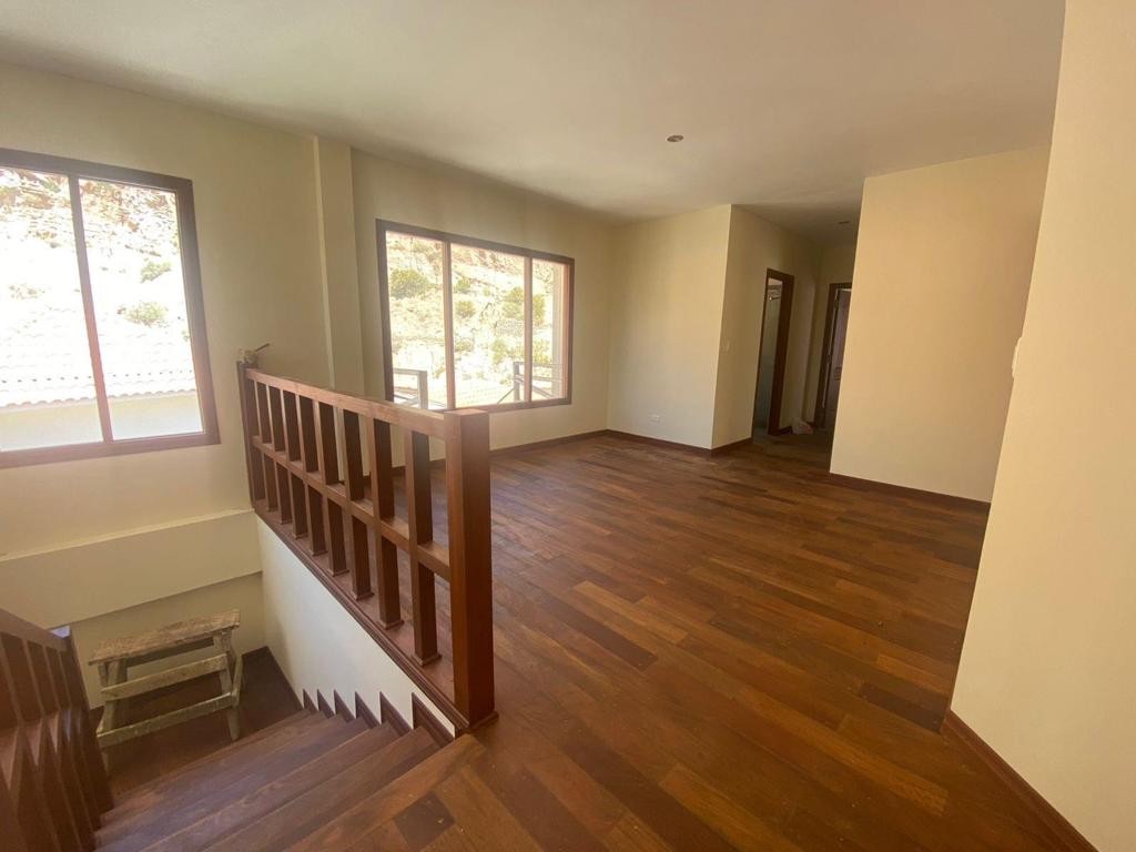 Casa en Aranjuez en La Paz 5 dormitorios 6 baños 2 parqueos Foto 8