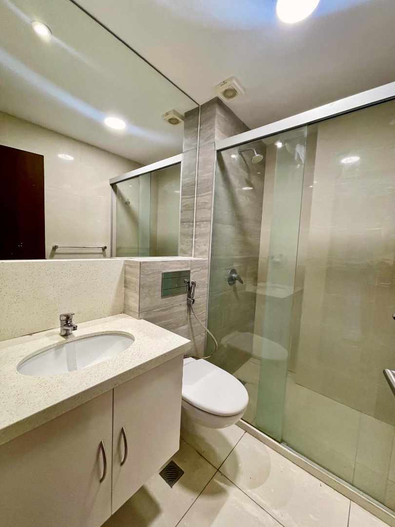 Departamento en AlquilerEN ALQUILER DPTO EQUIPETROL( canal Isuto y 3er anillo)   Foto 14