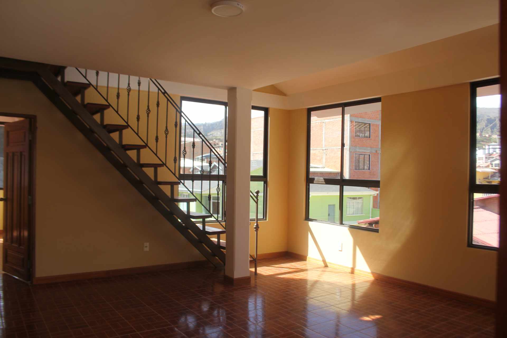 Casa en VentaChasquipampa c48  5 dormitorios 6 baños 3 parqueos Foto 5