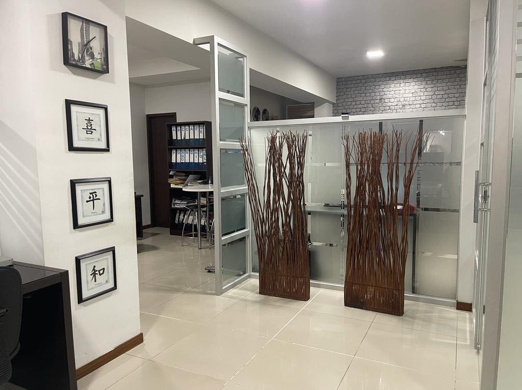 Oficina en Centro en Santa Cruz de la Sierra 3 dormitorios 1 baños  Foto 9