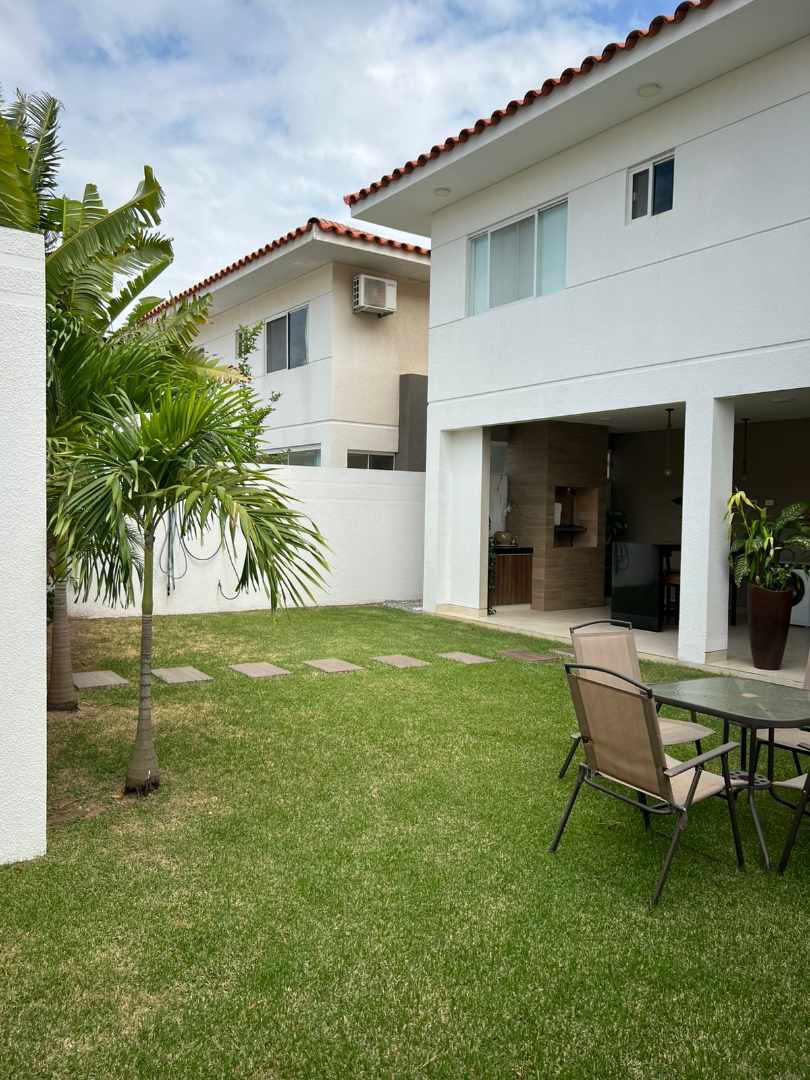 Casa en VentaCOND. BOSQUES DE LA COLINA, ZONA NORTE Foto 3