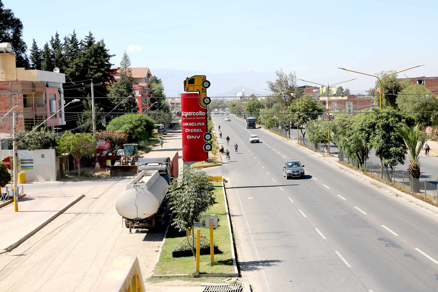 Galpón en AlquilerAv. Blanco Galindo Km 11.5 Foto 5