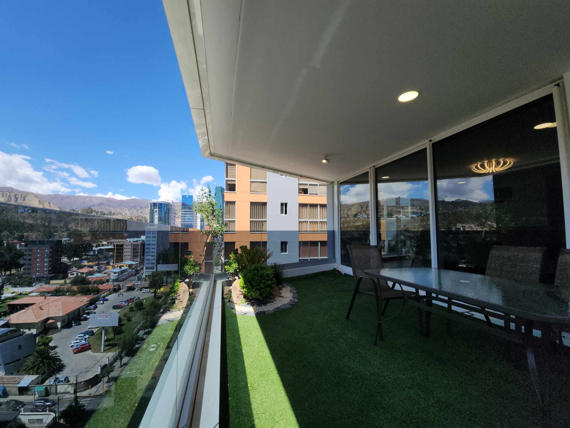 Departamento en Calacoto en La Paz 3 dormitorios 5 baños 1 parqueos Foto 22