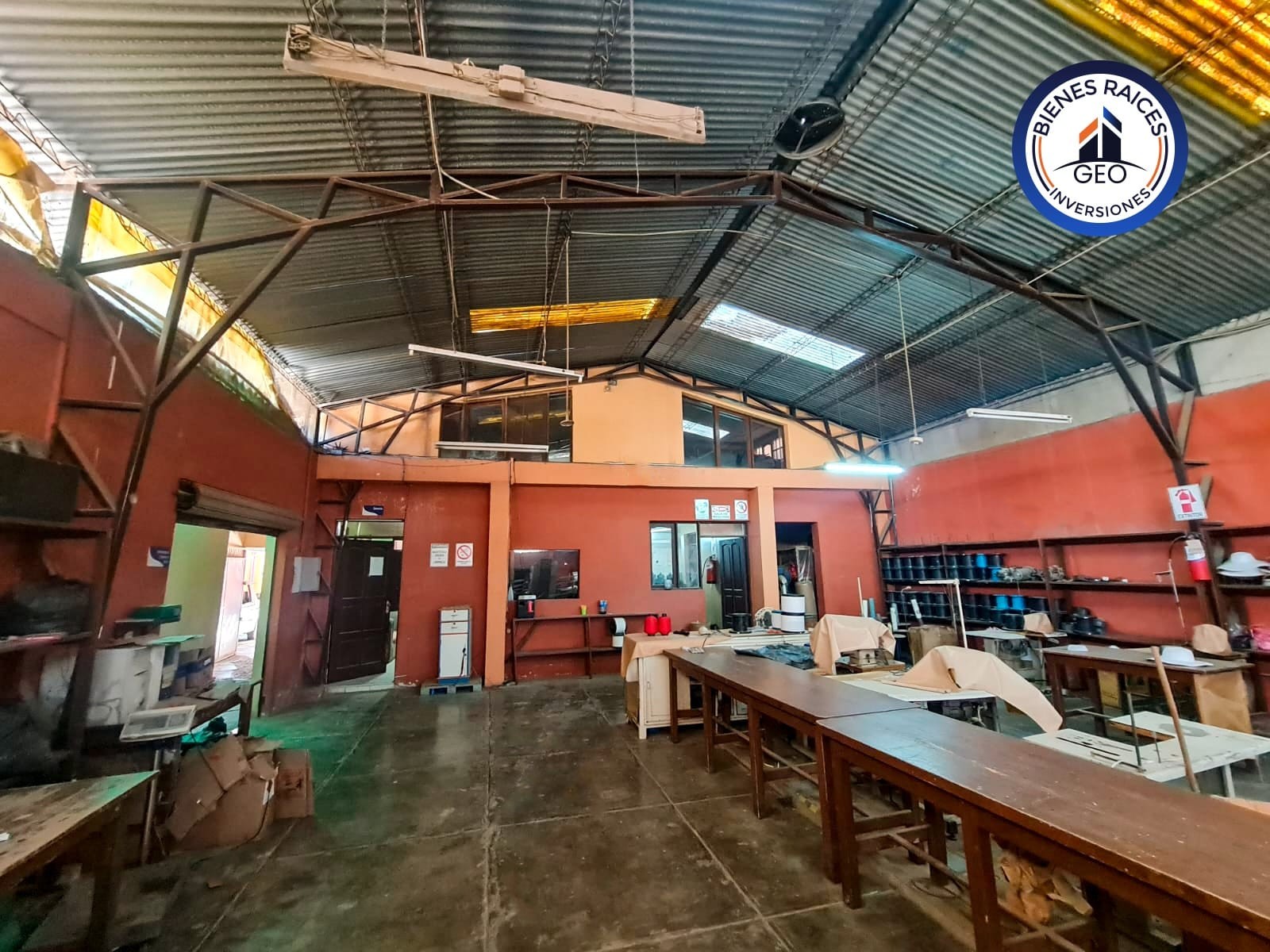 Galpón en VentaFinal Av. Beigin Sector Playa de Autos Foto 10