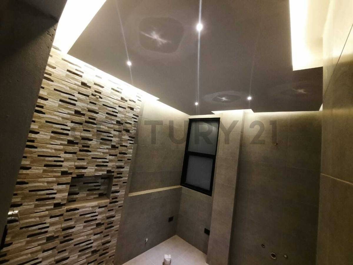 Casa en El Pedregal en La Paz 4 dormitorios 8 baños 2 parqueos Foto 5