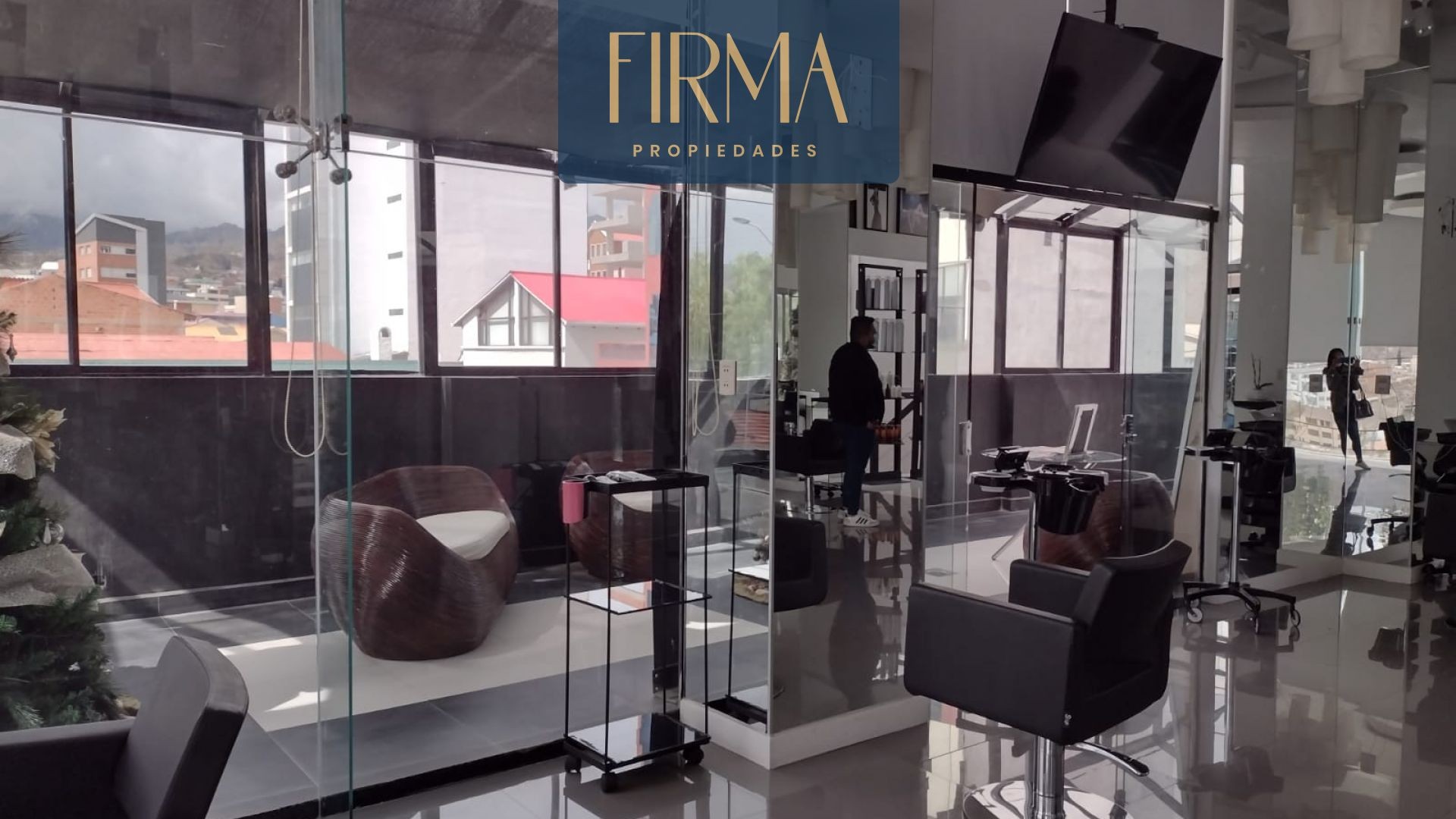 En Alquiler a $us 1,500 Foto 2