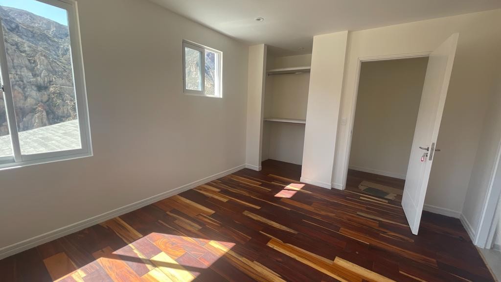 Casa en VentaCASA EN VENTA EN SEQUOIA A ESTRENAR 5 dormitorios 5 baños 2 parqueos Foto 4