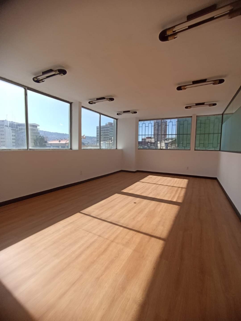 Oficina en VentaEl Prado  1 dormitorios 3 baños  Foto 18