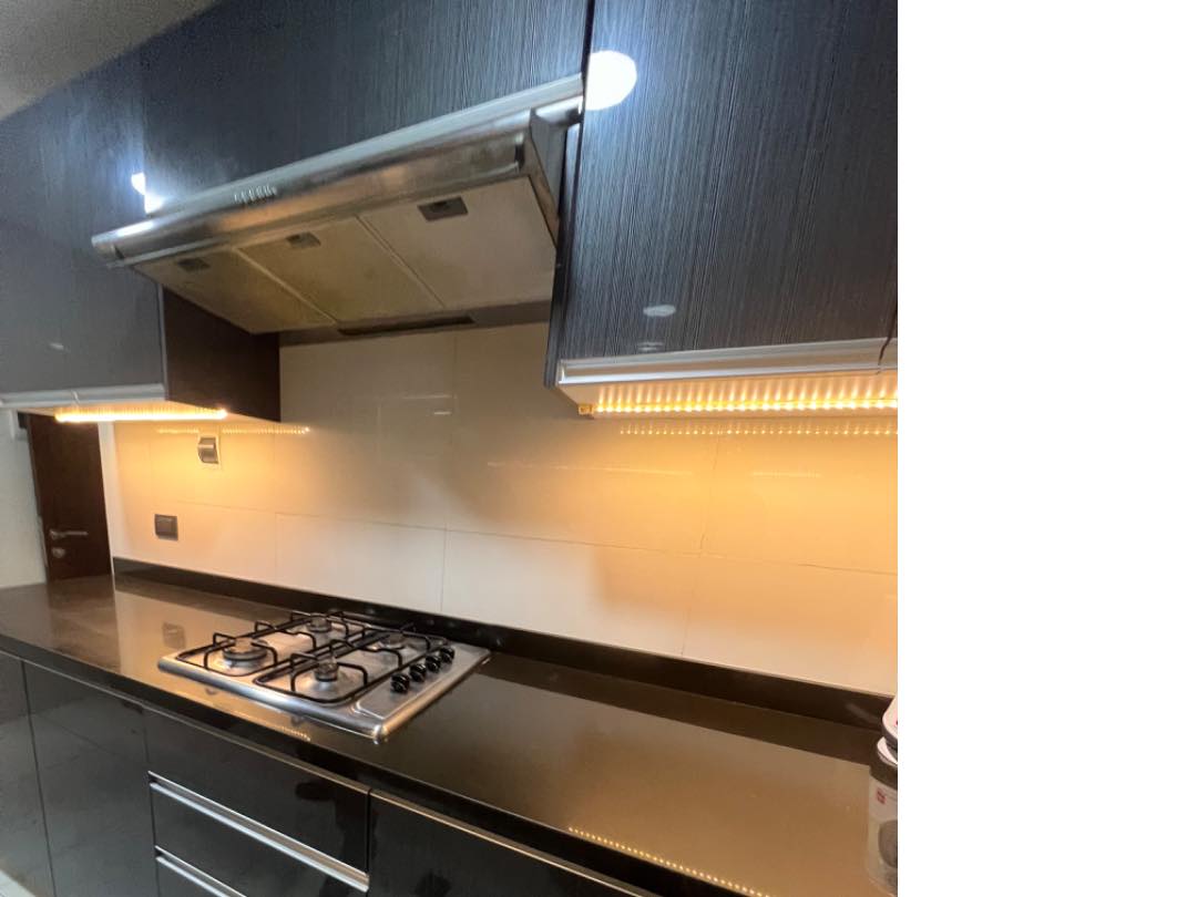 Departamento en AlquilerCalle 10 de calacoto avenida principal  3 dormitorios 3 baños 1 parqueos Foto 19