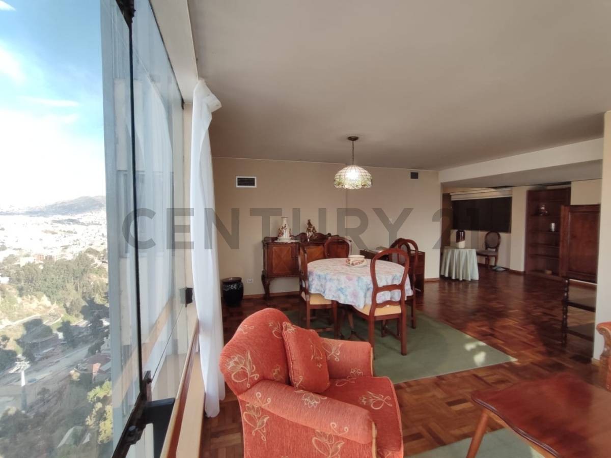 Departamento en San Jorge en La Paz 2 dormitorios 3 baños 1 parqueos Foto 13