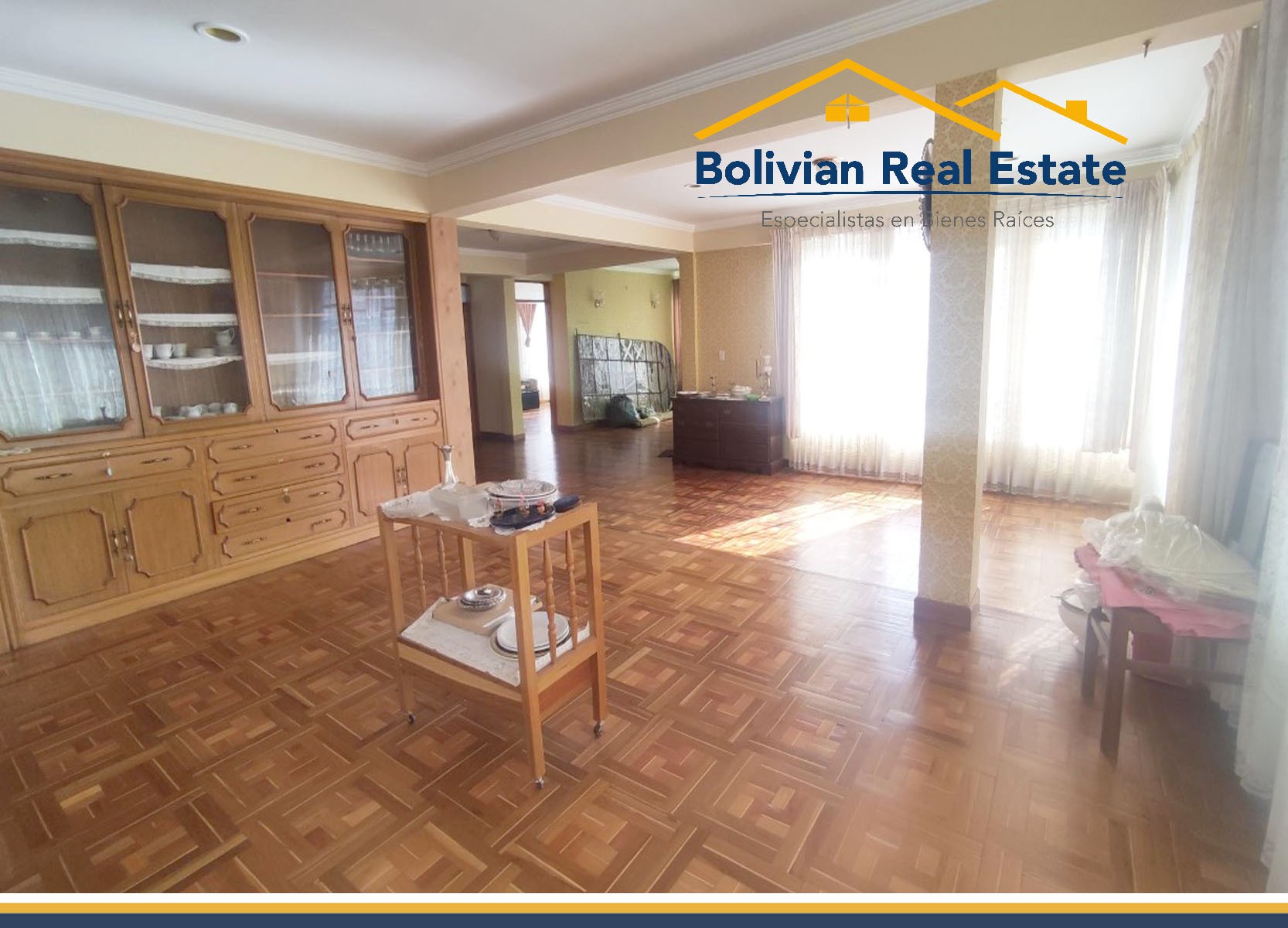 Casa en Irpavi en La Paz 7 dormitorios 6 baños 3 parqueos Foto 5